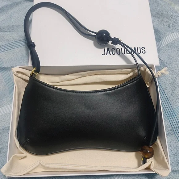 Jacquemus Black Leather Crossbody Bag - Picture 2 of 7